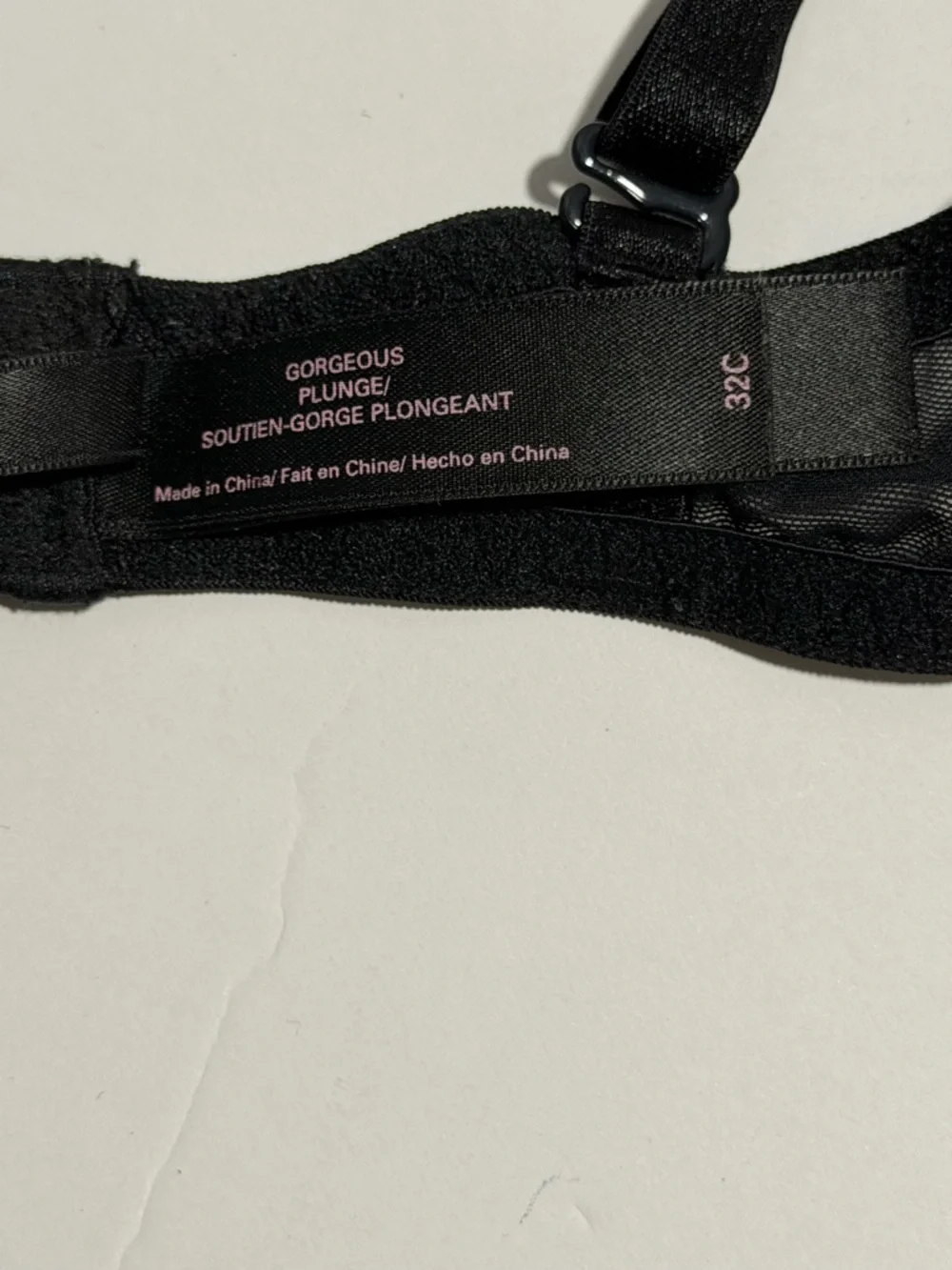 Victoria’s Secret Gorgeous Plunge Lace Bra, 32C